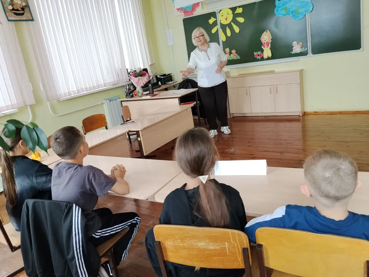 😁😄В отряде "Весёлые ребята" пришкльного лагеря Байдеряковской ООШ первый день был оче...