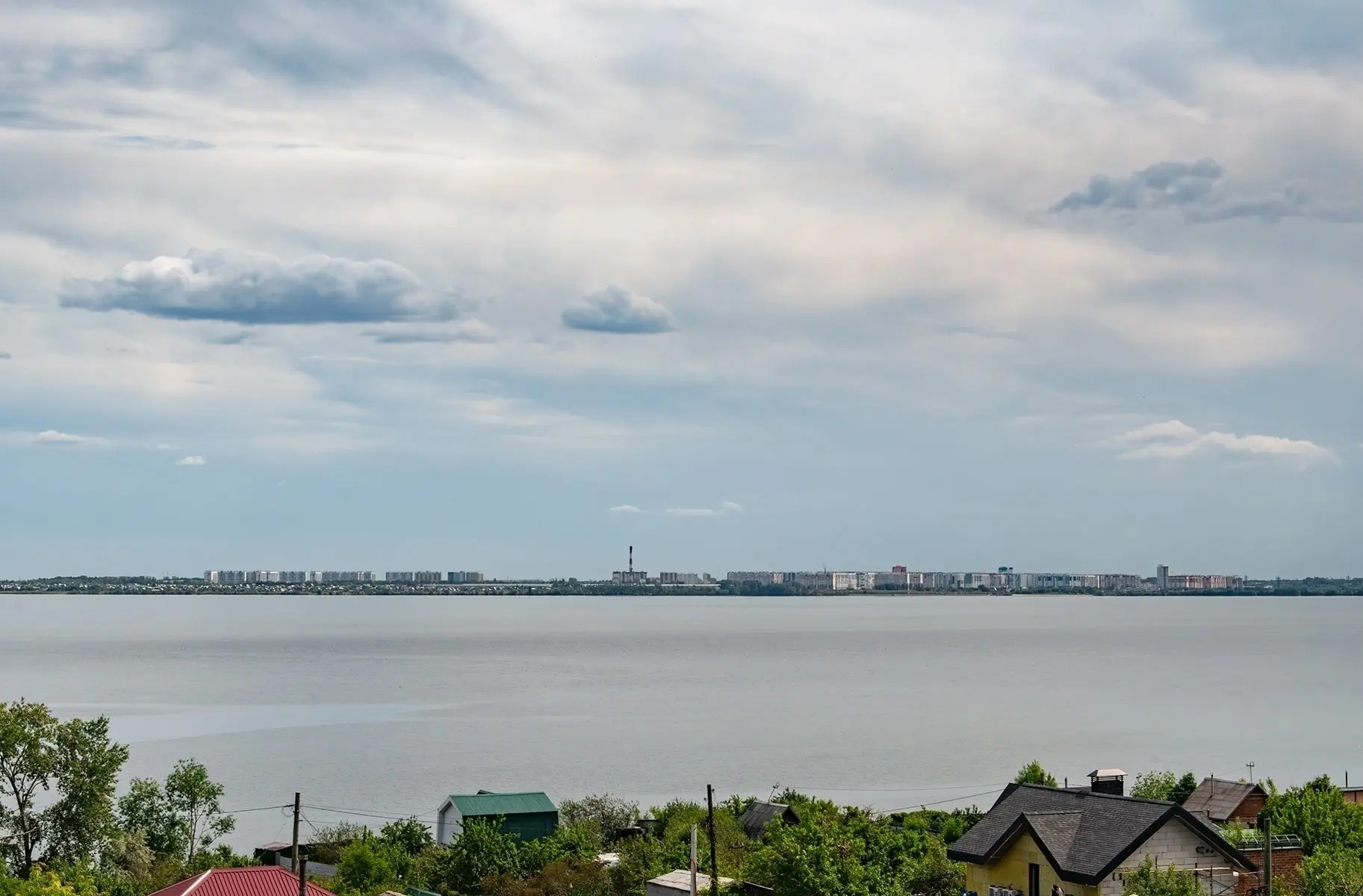 Доброе утро, челябинцы! 😊 Сегодня будет небольшой дождь, 🌡 температура днём +25, ночью +15. Какие 