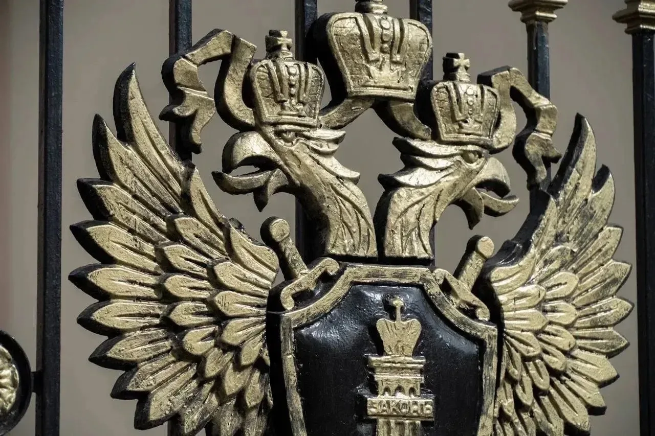 По иску прокуратуры взыскана компенсация морального вреда, причиненного за укус бродяче...