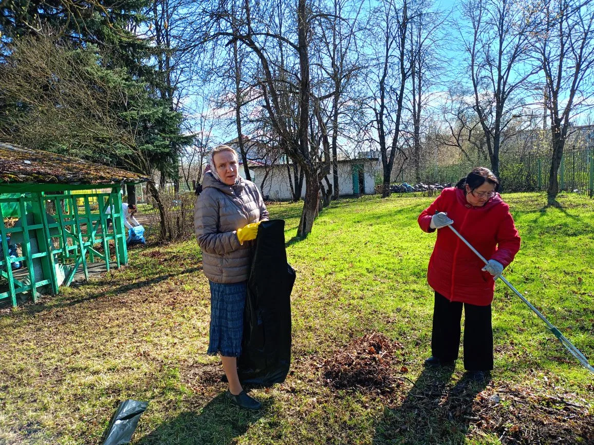 🌿Сегодня в дошкольном отделении «Калинка-1» состоялся общегородской субботник✨🌿  В мероприятии приня