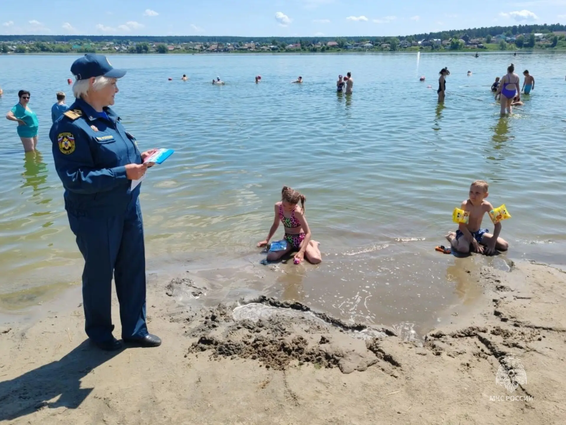 "Вода - безопасная территория": усиленная работа продолжается☀️ 

Сегодня, в жаркое воскресенье, спе