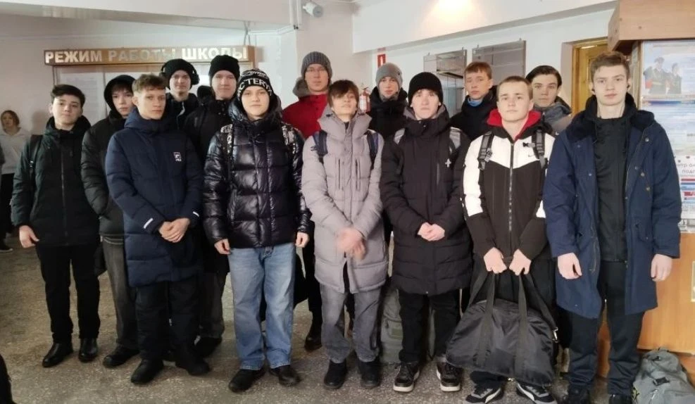 😁 Кажется, только вчера наши ребята из 10 "А" и 10 "Б" классов отправились на учебные сборы по основ