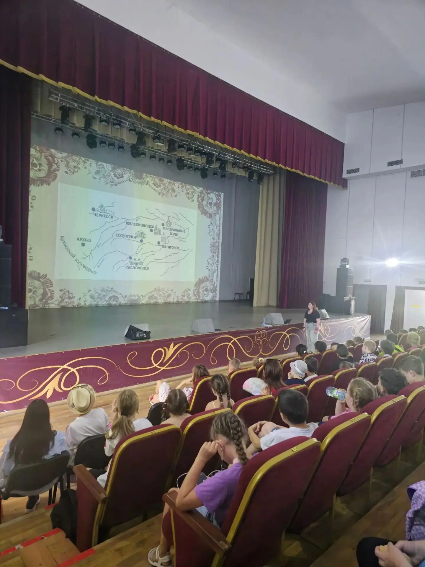 Дети посетили Центр культуры и досуга Прикубанского округа и их замечательную программу...