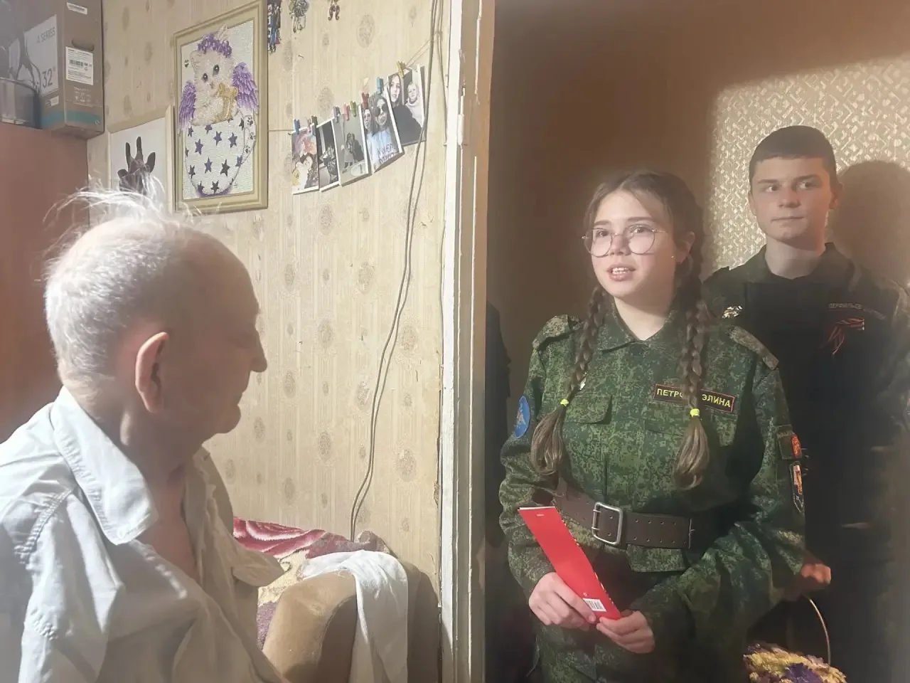🎖️Сегодня обучающиеся 7 кадетского класса собрались, чтобы поздравить с наступающим 81-летием Победы