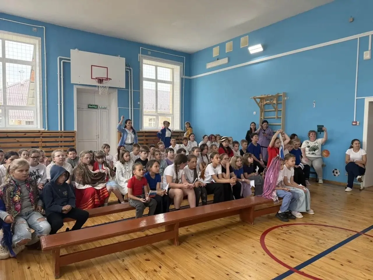 Итоги недели в лагере: патриотично, душевно и зажигательно!
Сегодня у нас прошёл День единых действи