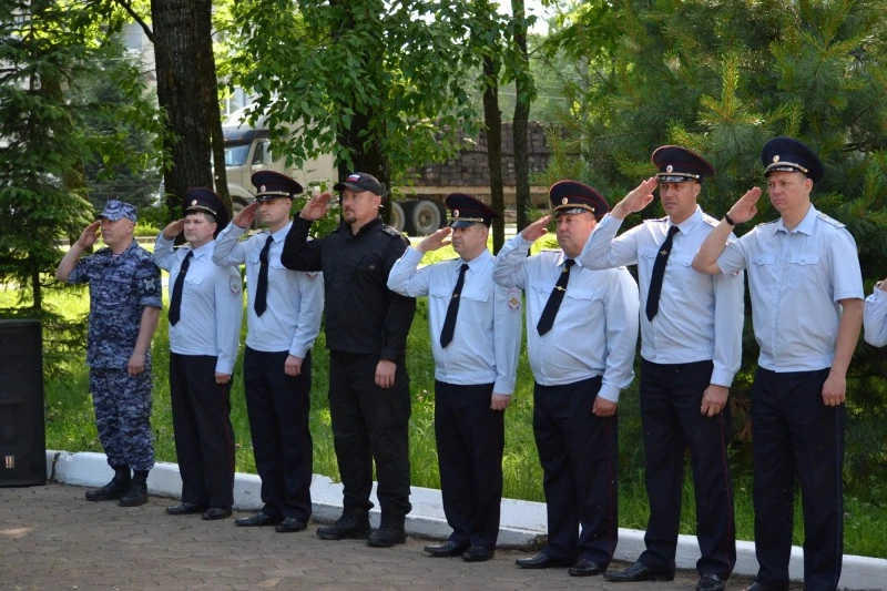 🕯️В День памяти и скорби полицейские ЕАО провели акцию «Никто не забыт, ничто не забыто»

22 июня, 