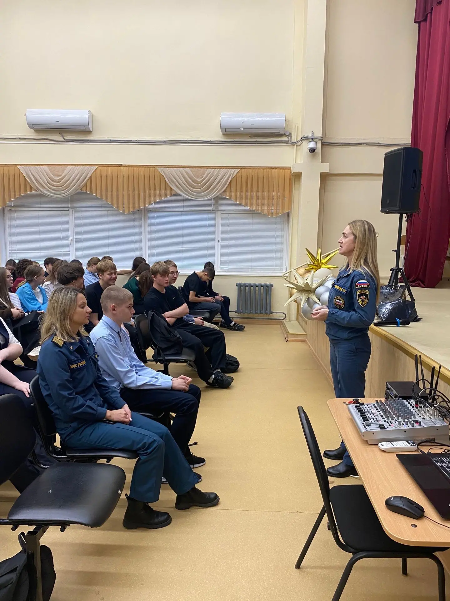 Всероссийский открытый урок культуры безопасного поведения прошёл для 7, 9,10,11 классо...