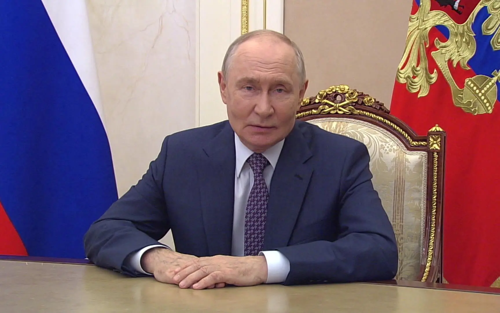Владимир Путин обратился к педагогам с поздравлением по случаю Дня учителя. В видеообра...