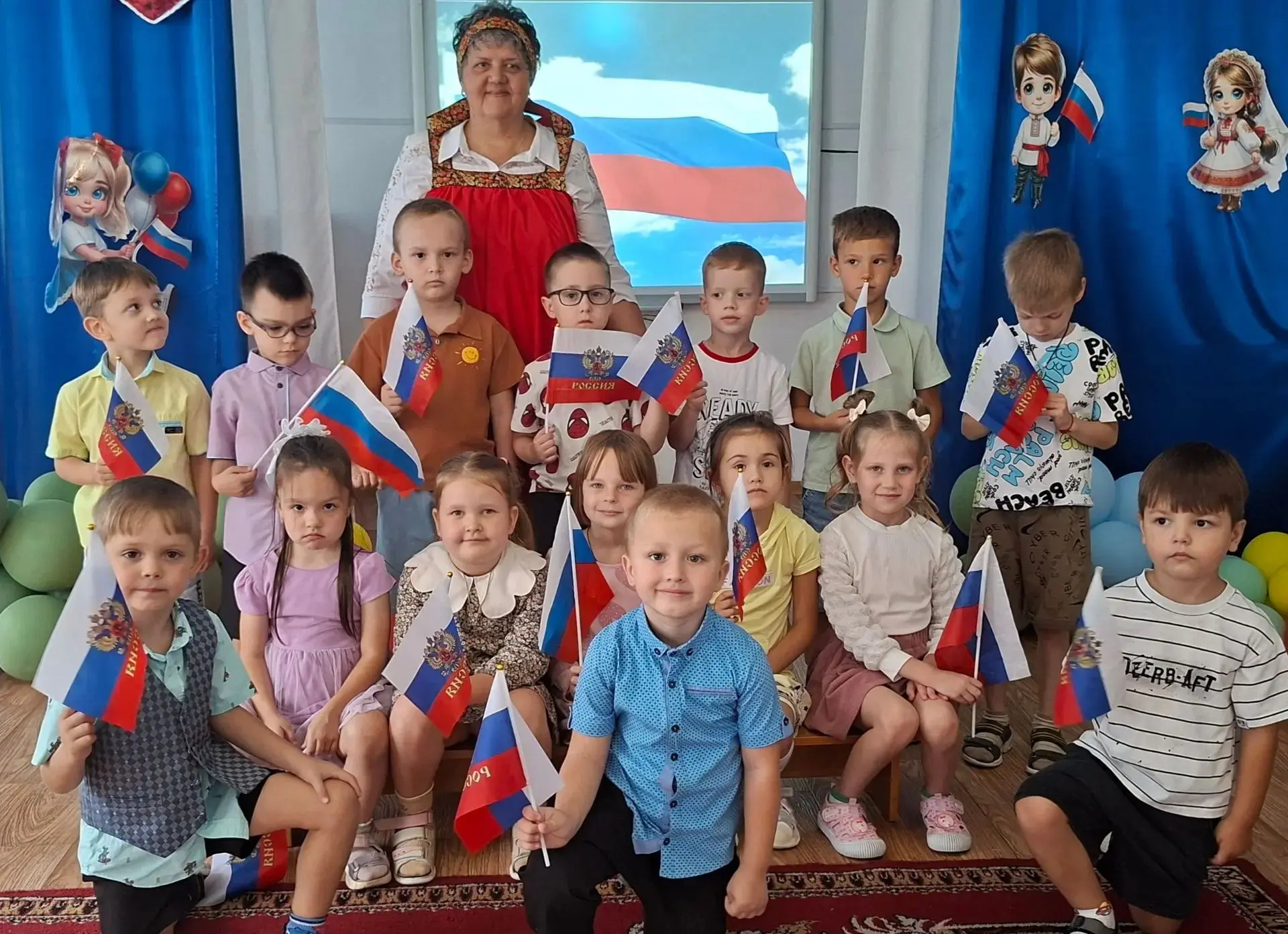 Ежегодно 22 августа в России отмечается День Государственного флага Российской Федераци...