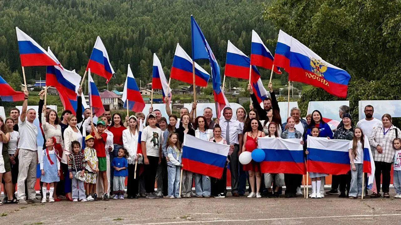 Праздничный концерт и муниципальный фестиваль «ТУР.УКа - дружбы рука», посвященный праз...