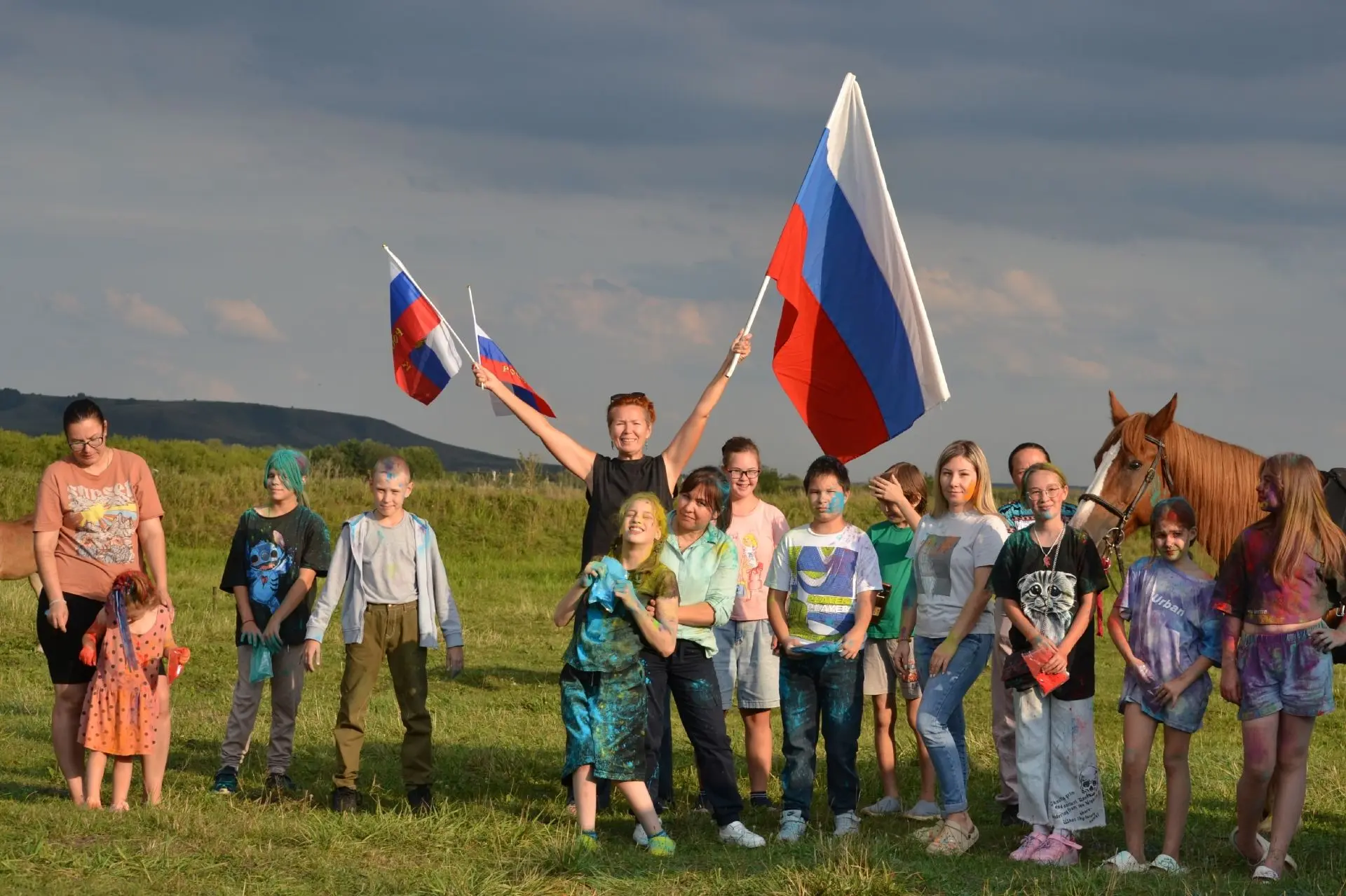 🇷🇺Собрали подборку фотографий, как отмечают День Государственного флага Российской Фе...