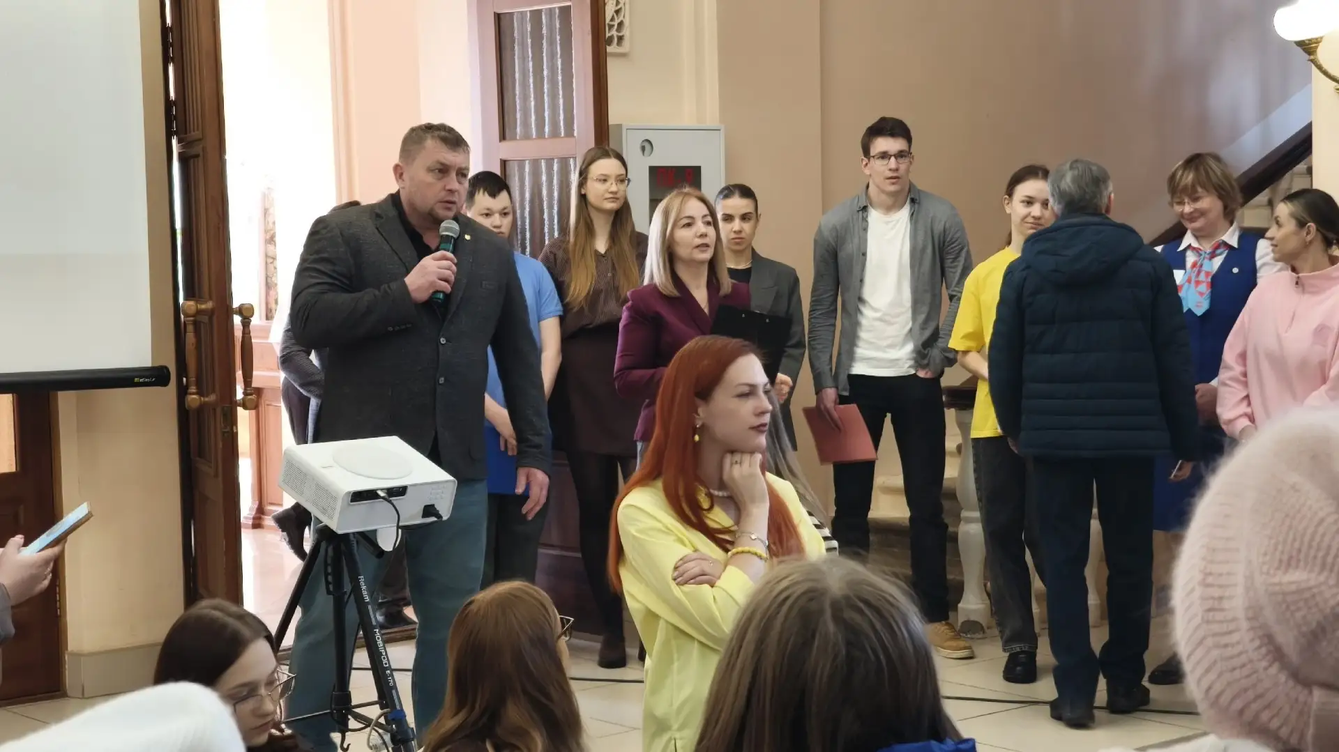 "Ярмарка учебных мест" для выпускников 9 и 11 классов школ нашего города. На ярмарке были представле