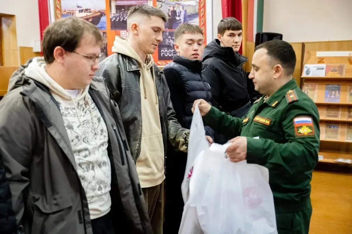 🪖 Курсанты ИМРФ имени Героя Советского Союза М.П. Девятаева – КФ ФГБОУ ВО «ВГУВТ» приняли участие в 