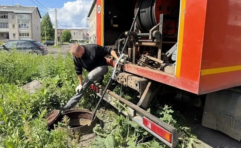 ⠀⠀Капремонт сетей водоотведения стартовал в Няндоме 🚰
