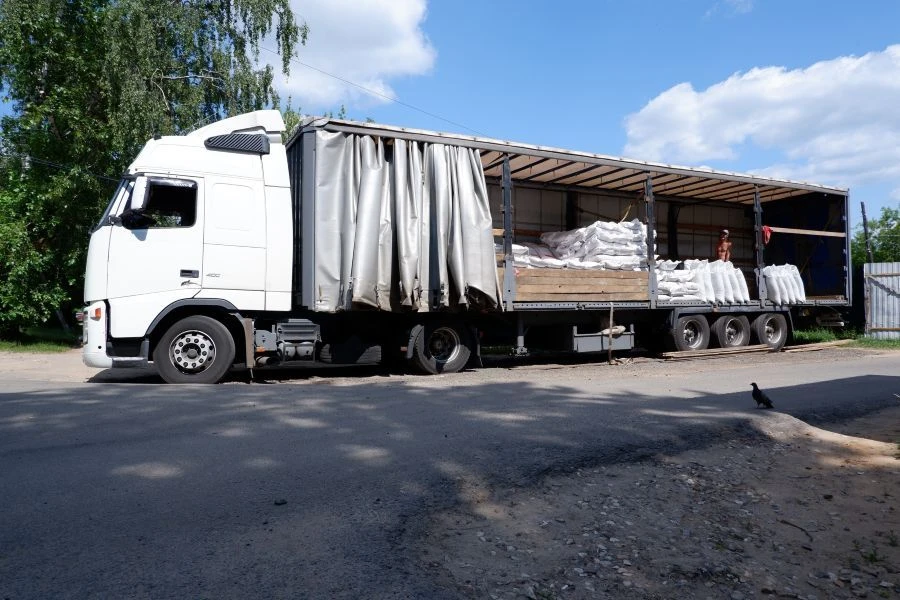 Из Тверской области вывезли лес и муку, а завезли пшеницу, ягоды и капусту

Специалисты региональног