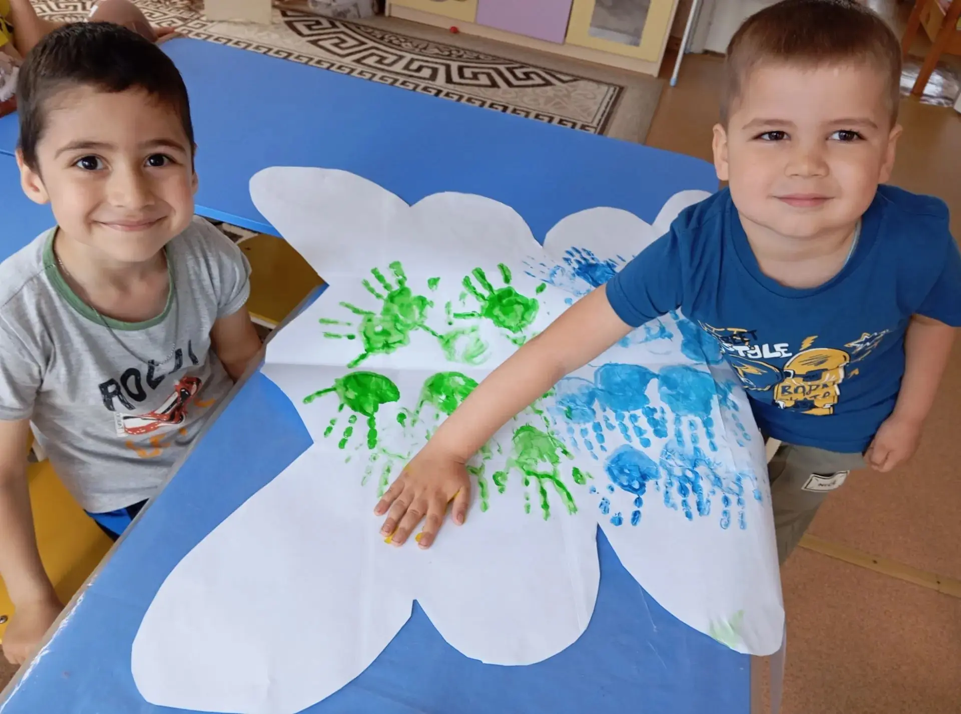 В группе "Дружная семейка" прошёл тематический День бабочек 🦋 🦋🦋, который подарил детям массу пол