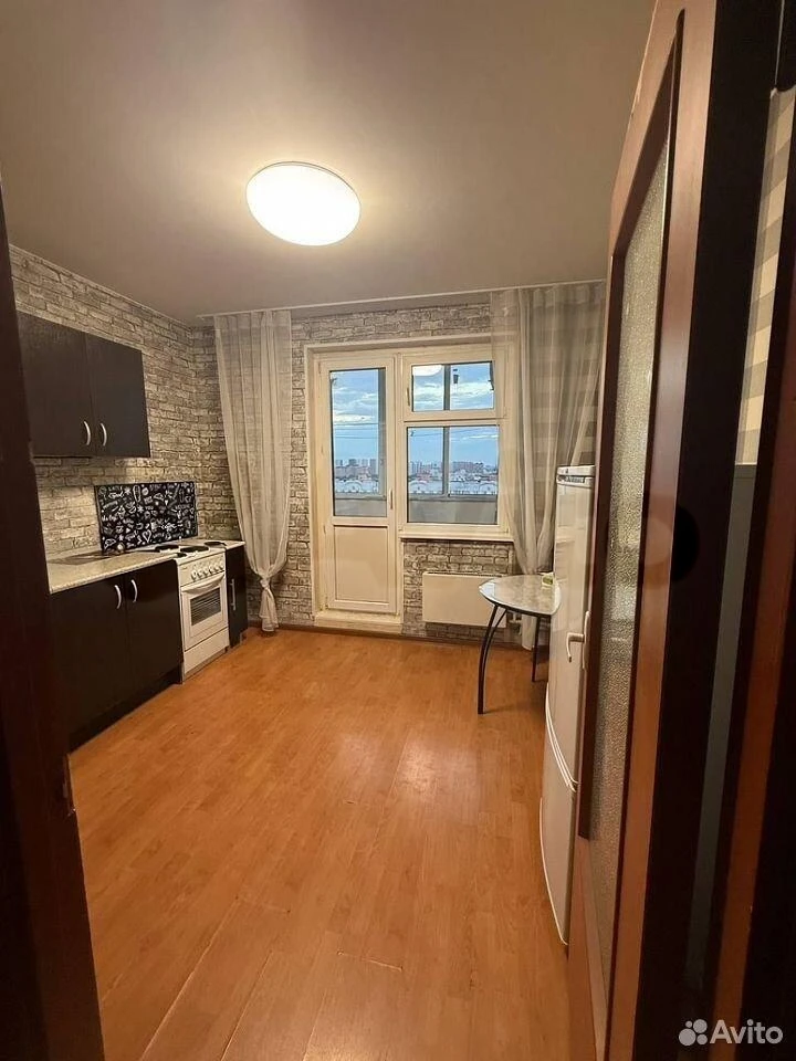 Сдам без посредников: 1-комнатная квартира, 43м²
