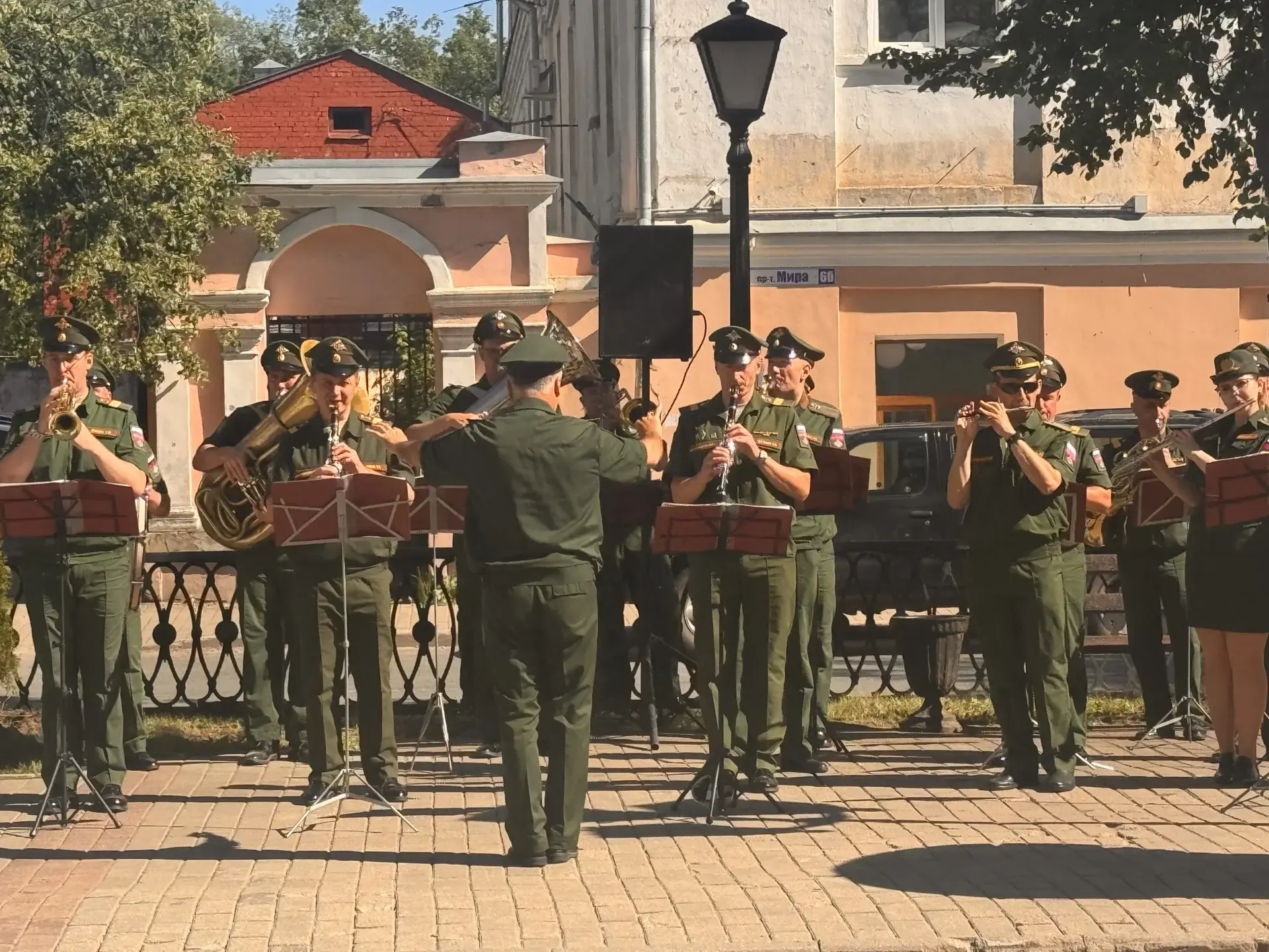 Кострома на два дня превратилась в одну из главных театральных площадок страны.
22 июня в Кострому п