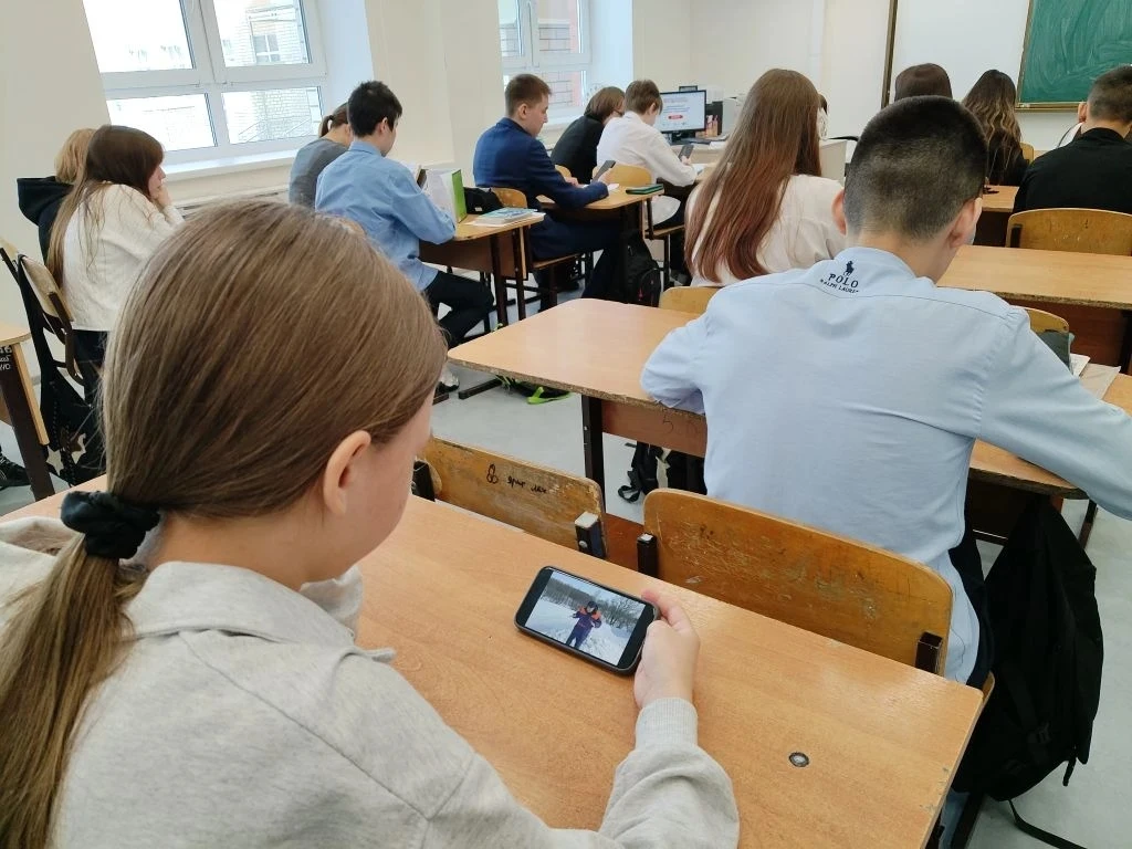 Учимся безопасности в онлайн-формате! 💻🚒  В рамках Недели пожарной безопасности учащиеся МБОУ «СОШ №