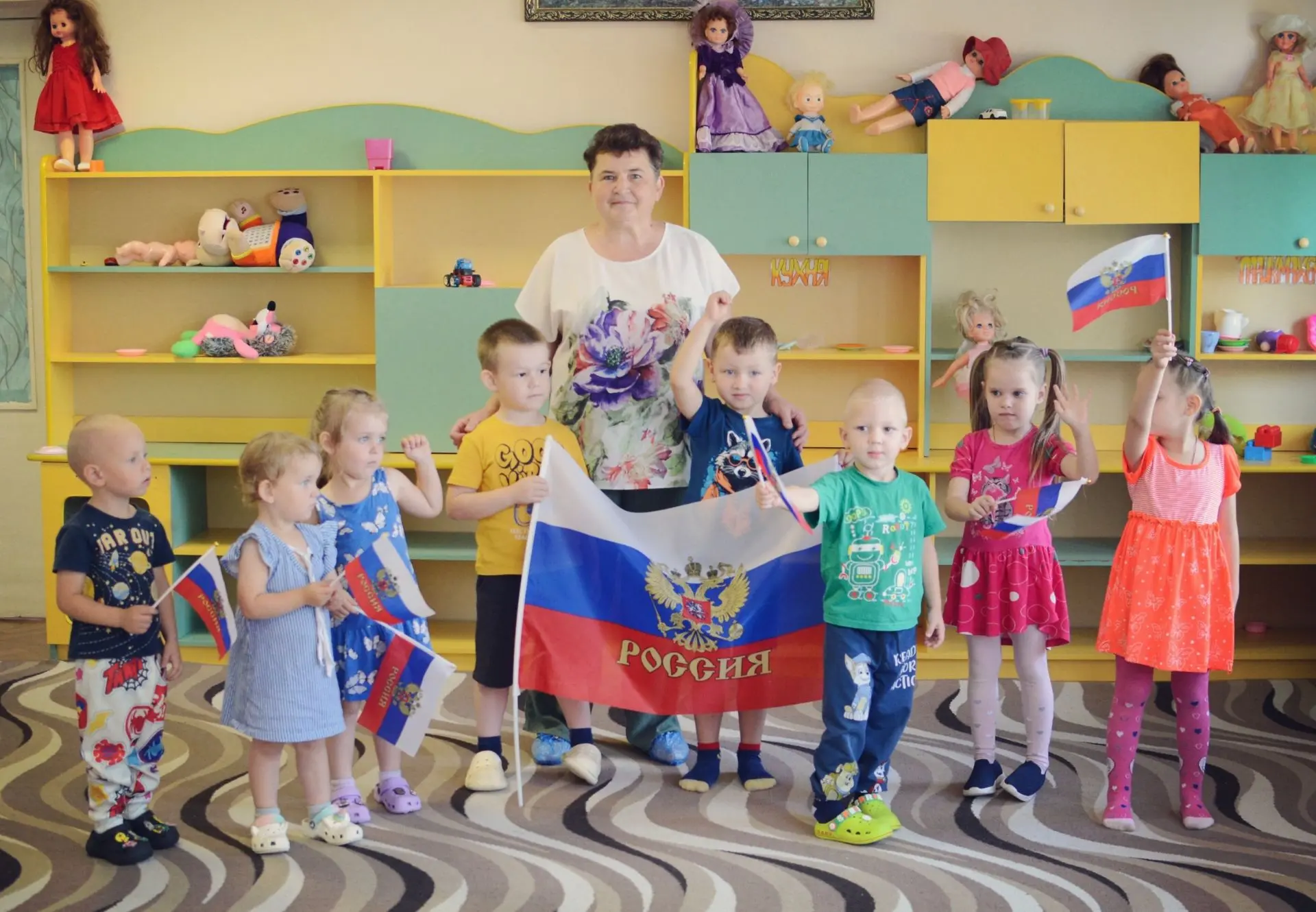 22.08.2026г. В преддверии Дня Государственного флага Российской Федерации в ДОУ «Солныш...