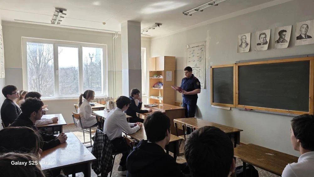 В нашей школе открыт кадетский класс Следственного управления Следственного комитета РФ по КБР.  Сот