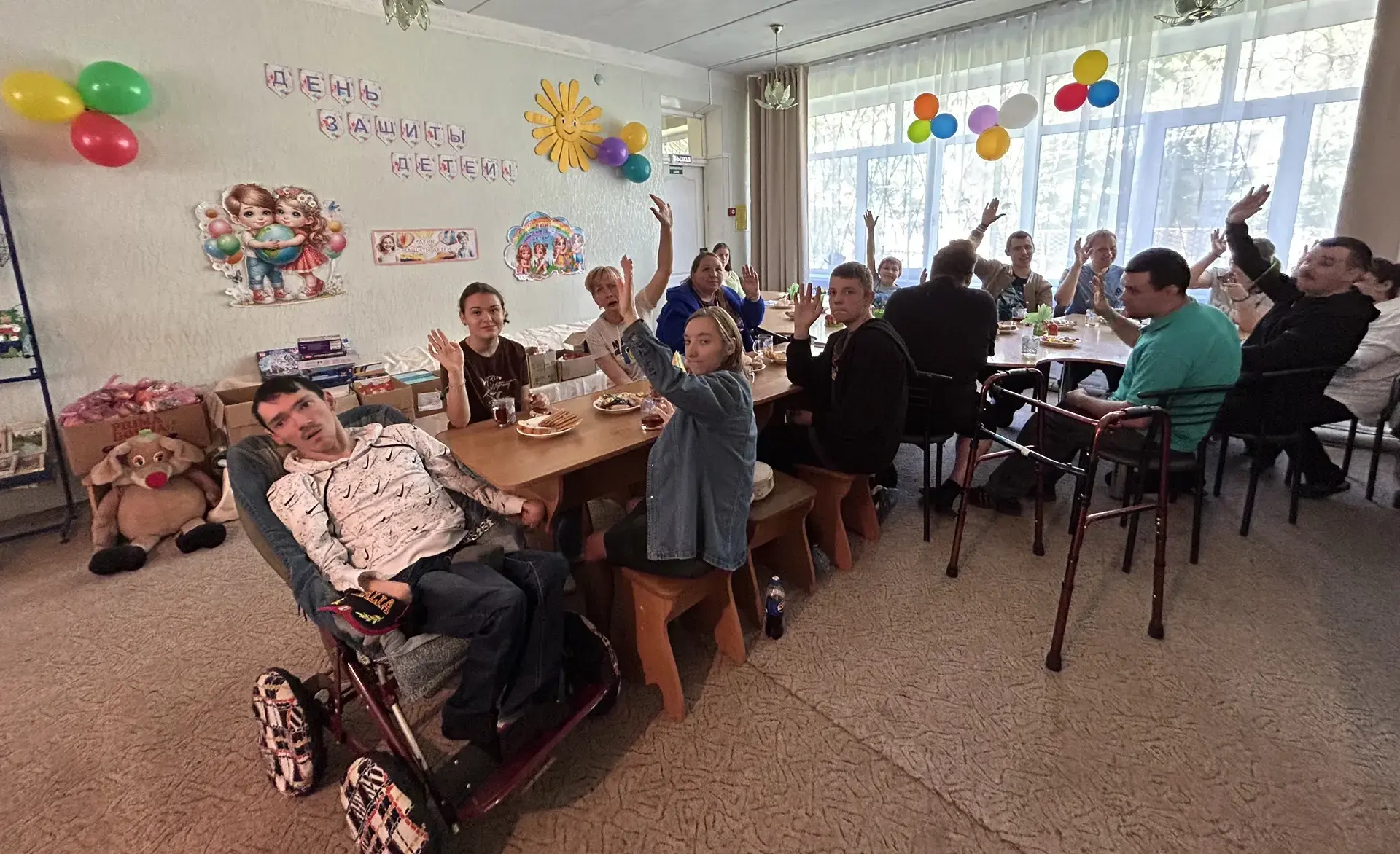 2 июня 2026 года на занятиях в ГБУ «ЦСРИИДИ г. Тореза «Надежда» царила атмосфера настоя...
