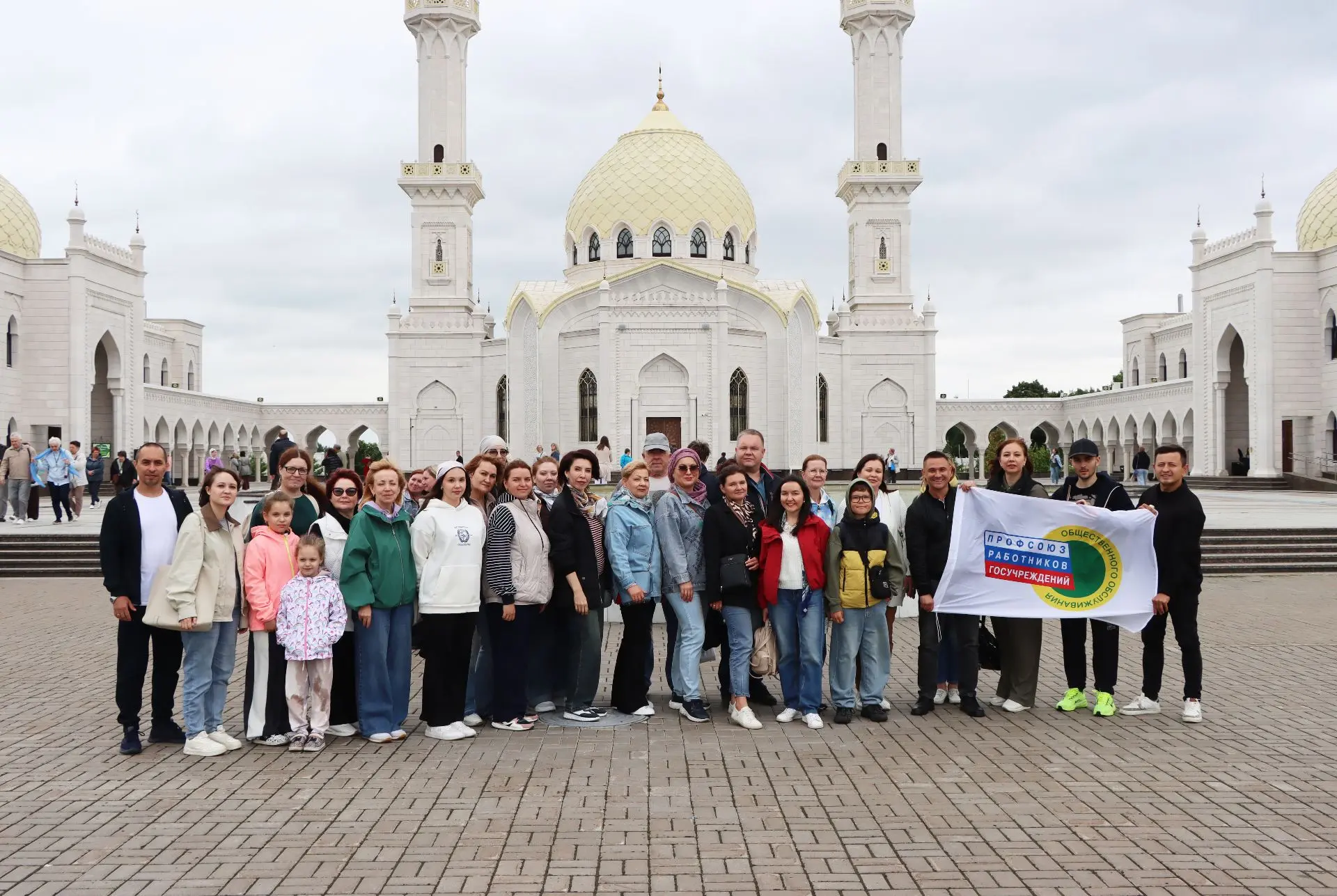 ✏  Сотрудники Министерства лесного хозяйства РТ побывали с познавательной поездкой в Болгаре. Экскур