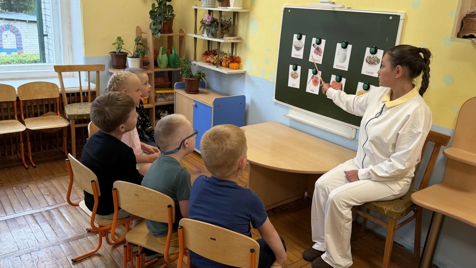Откуда еда на столе,  выясняли дошкольники.
Правильное питание — основа гармоничного роста и развити