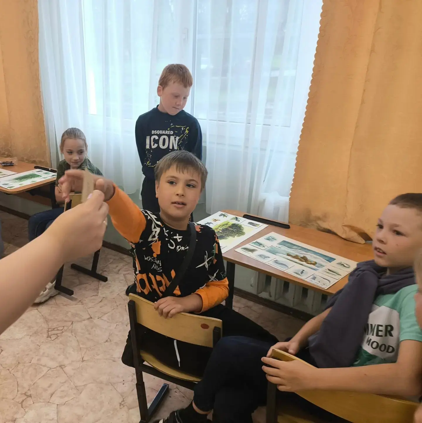 ☔Дождливый день нам не помеха! 

💯Сегодня, не смотря на пасмурную погоду, день в нашем лагере "План