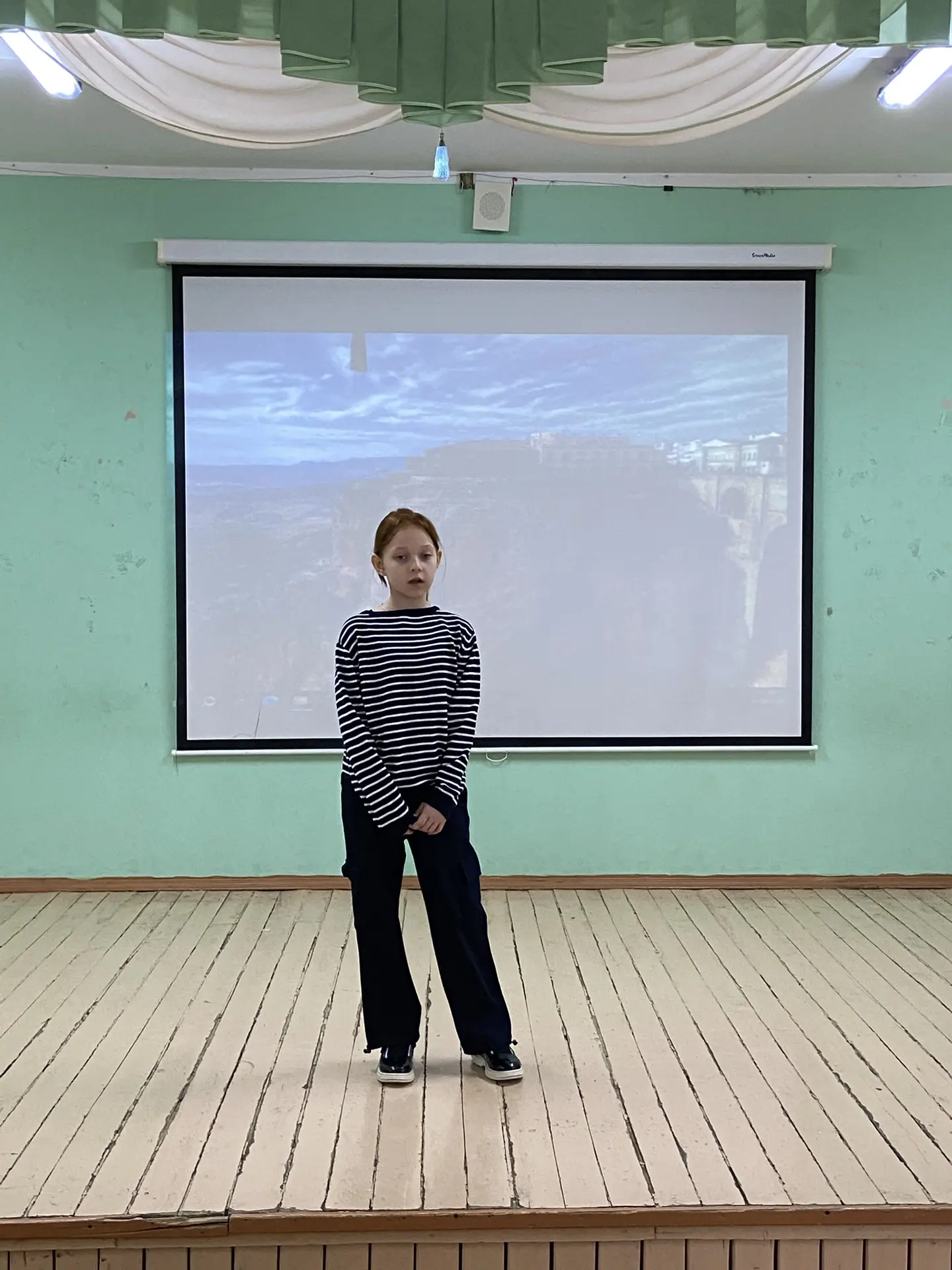 Конкурс чтецов  🗣️ В здании 9 нашей школы прошёл конкурс чтецов «Стихи о детях и для детей» для учен