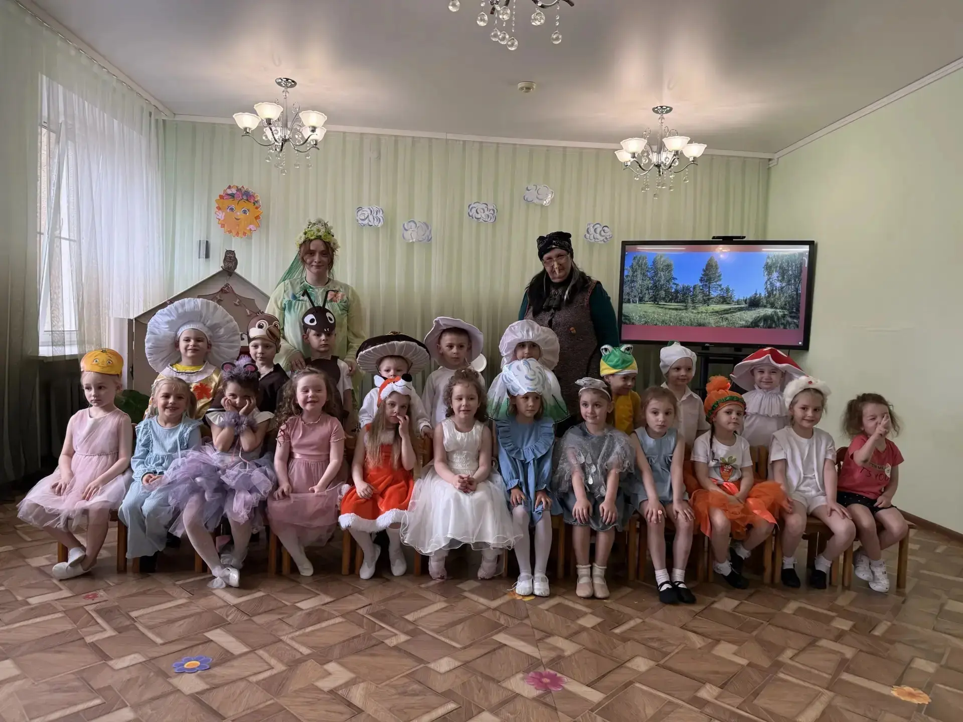 Весна-красна в гостях у ребят: как прошёл праздник в средней группе общеразвивающей нап...