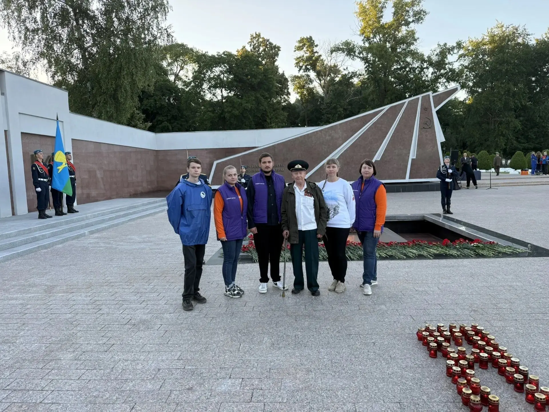 22 июня — день, когда время замирает 🕯

Сегодня, в 4 часа утра, волонтеры нашего Добро.Центра вмест
