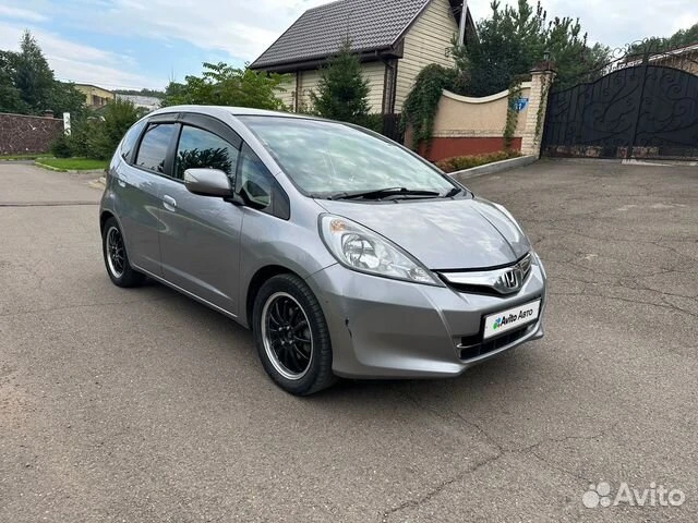 🚗 Модель: Honda Fit 1.5 CVT, 2010, 290 000 км