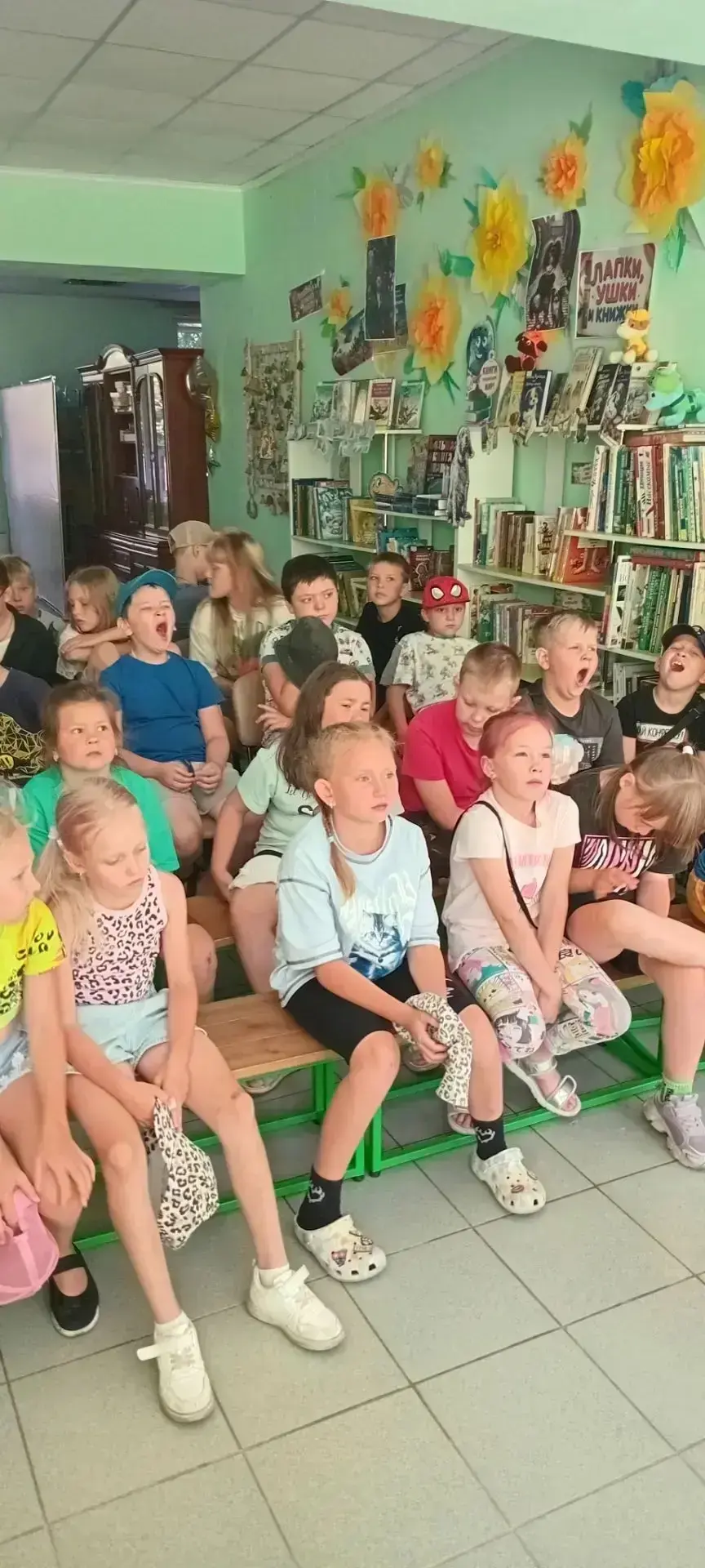Сегодня ребята из лагеря «Улыбка» сходили в библиотеку, чтобы узнать больше о празднике Ивана Купалы