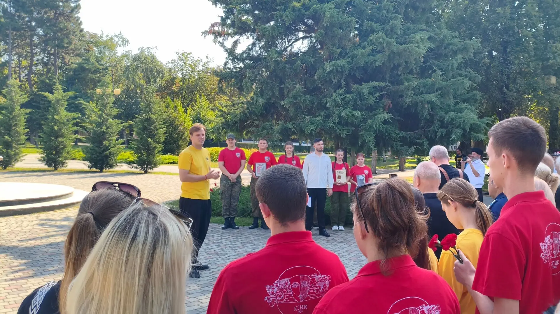 Студенты и сотрудники КГИК почтили память героев Первой мировой войны

Первого августа делегация Кра