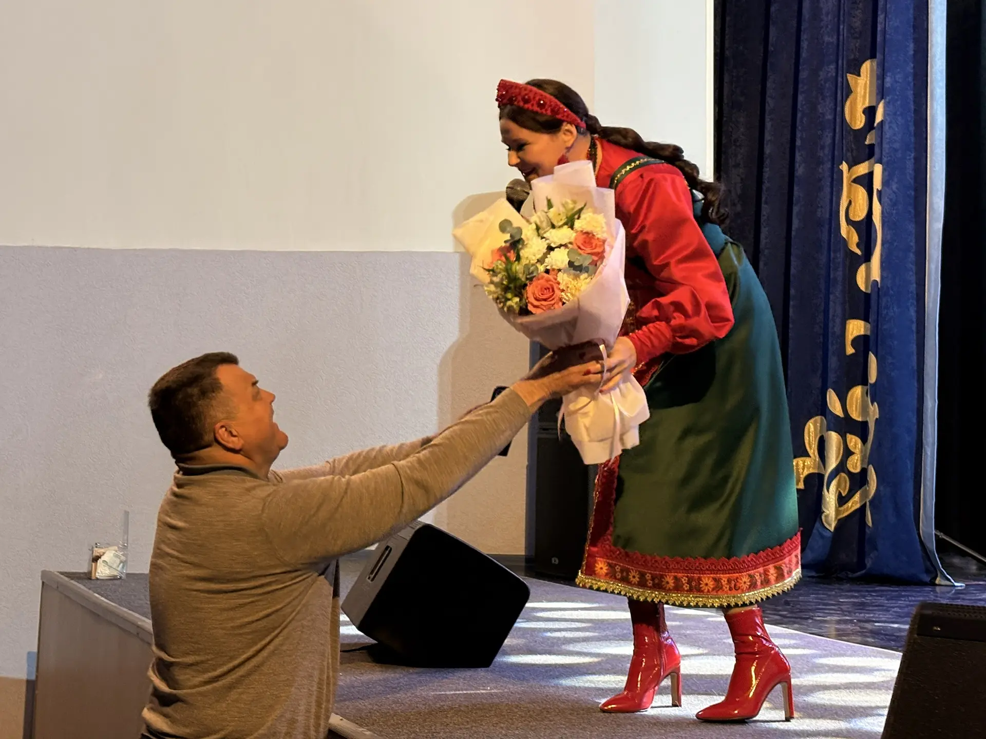 В Лаишево прошел концерт в поддержку участников СВО: «Мы своих не бросаем»  Сегодня в районном доме 