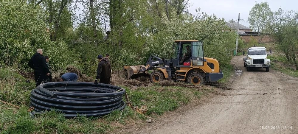 В Тайтурке продолжаются работы по подключению летнего водопровода.
