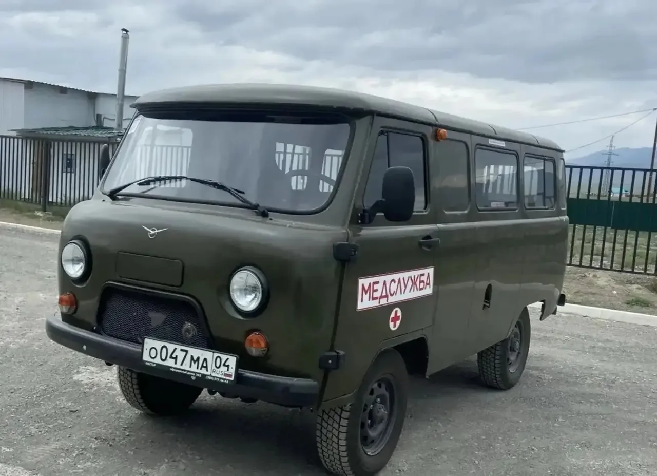 Автопарк Кош‑Агачской районной больницы пополнился новым автомобилем УАЗ