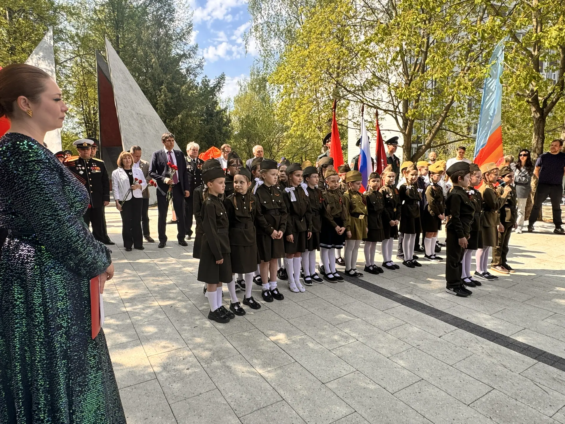 🎗️7 мая у мемориала «Павшим защитникам Москвы» состоялся торжественный митинг, в котором приняли уча
