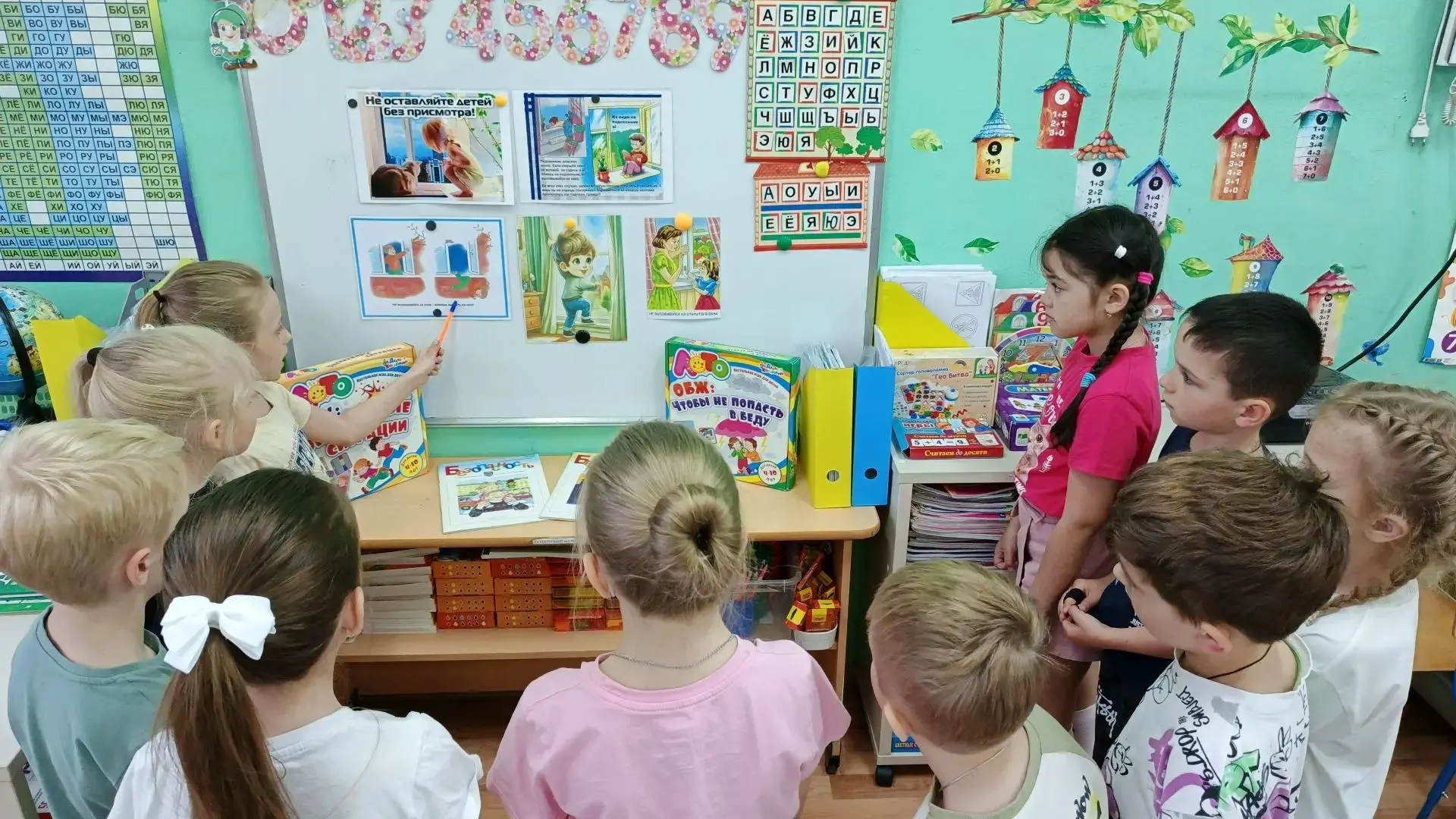 МОУ "СОШ N2", корпус 3-52(2), подготовительная группа N10" Сказка" Безопасные окна: важный разговор 