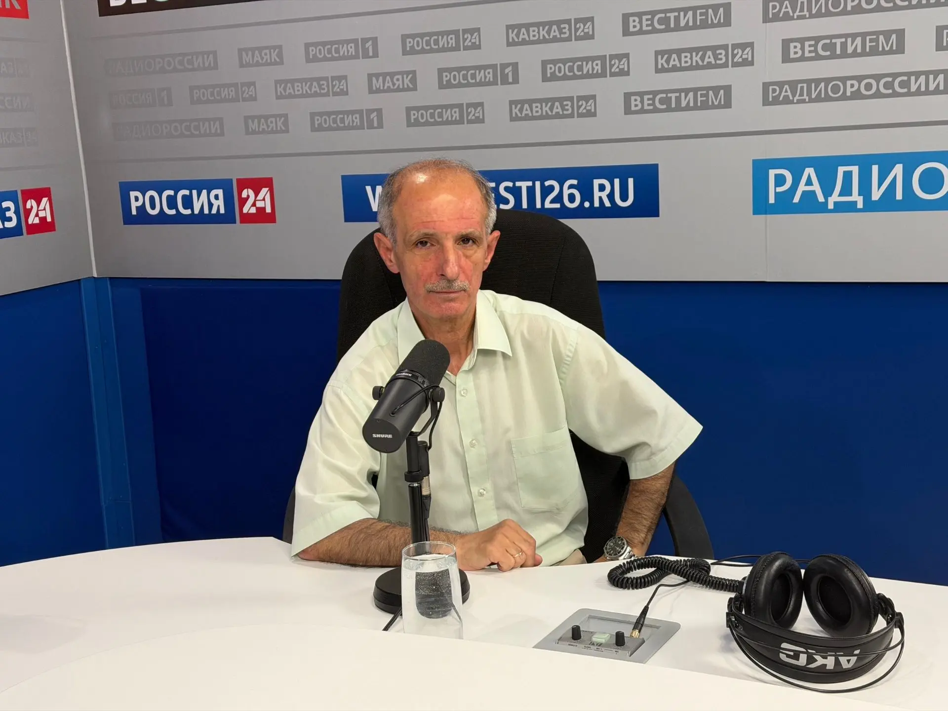📻 ГОВОРИМ СЕГОДНЯ об опасных погодных явлениях

🔥Почему +40° на улице смертельно опасно? Сколько в
