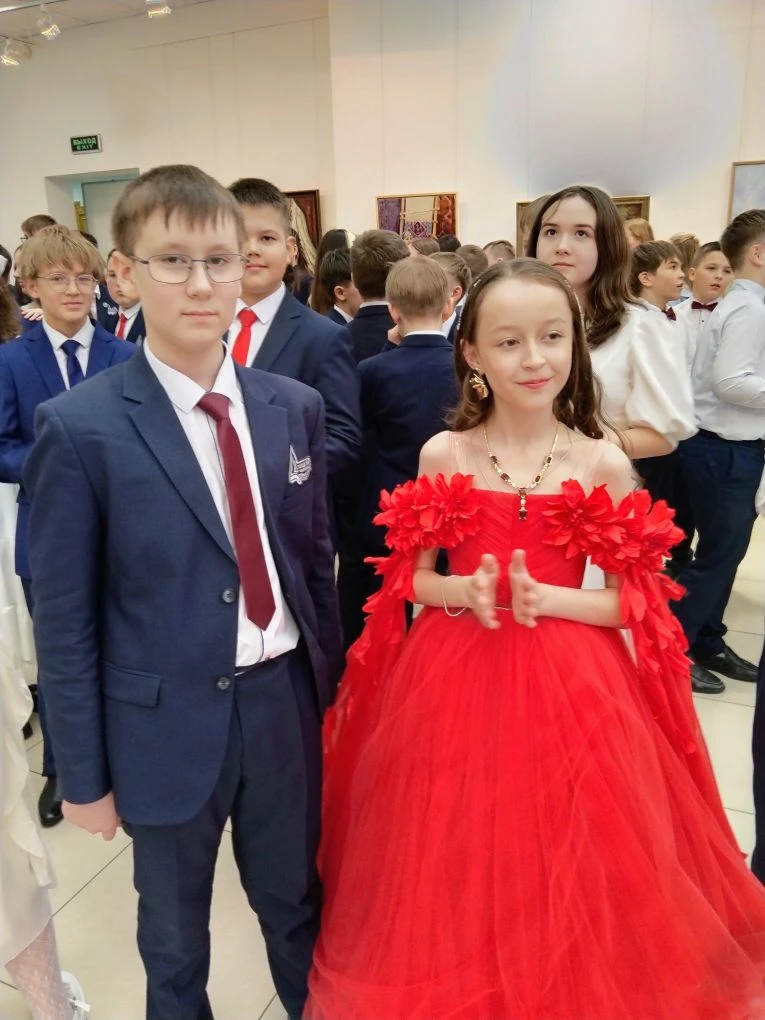 Весенний лицейский бал: «Дружба народов — оплот государства».  В Чувашском государственном художеств