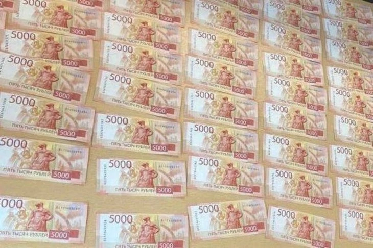 В Иркутске бывшего банковского менеджера обвиняют в получении взяток на 30 млн рублей