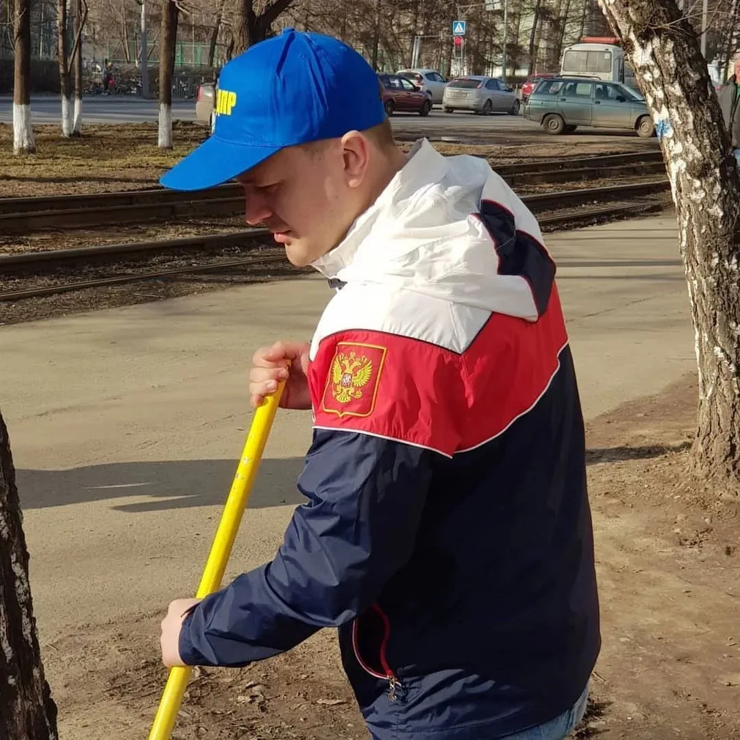⚡ Праздник весны и труда

📃 Первое мая – это не просто выходной под цветущими садами. За этим днём 