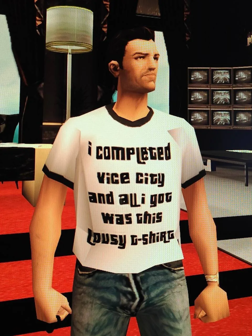 🗺️ Футболку-ачивку из Vice City выпустили в реальности