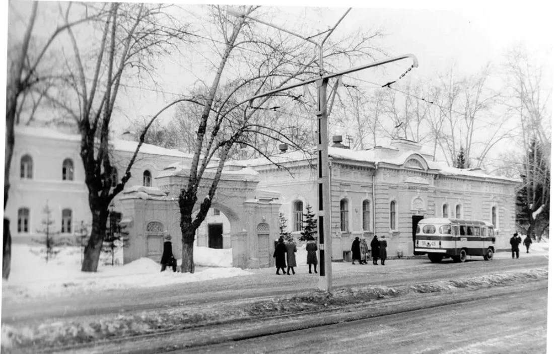 Улица Советская, 45. Дом учёных. 1983 год
