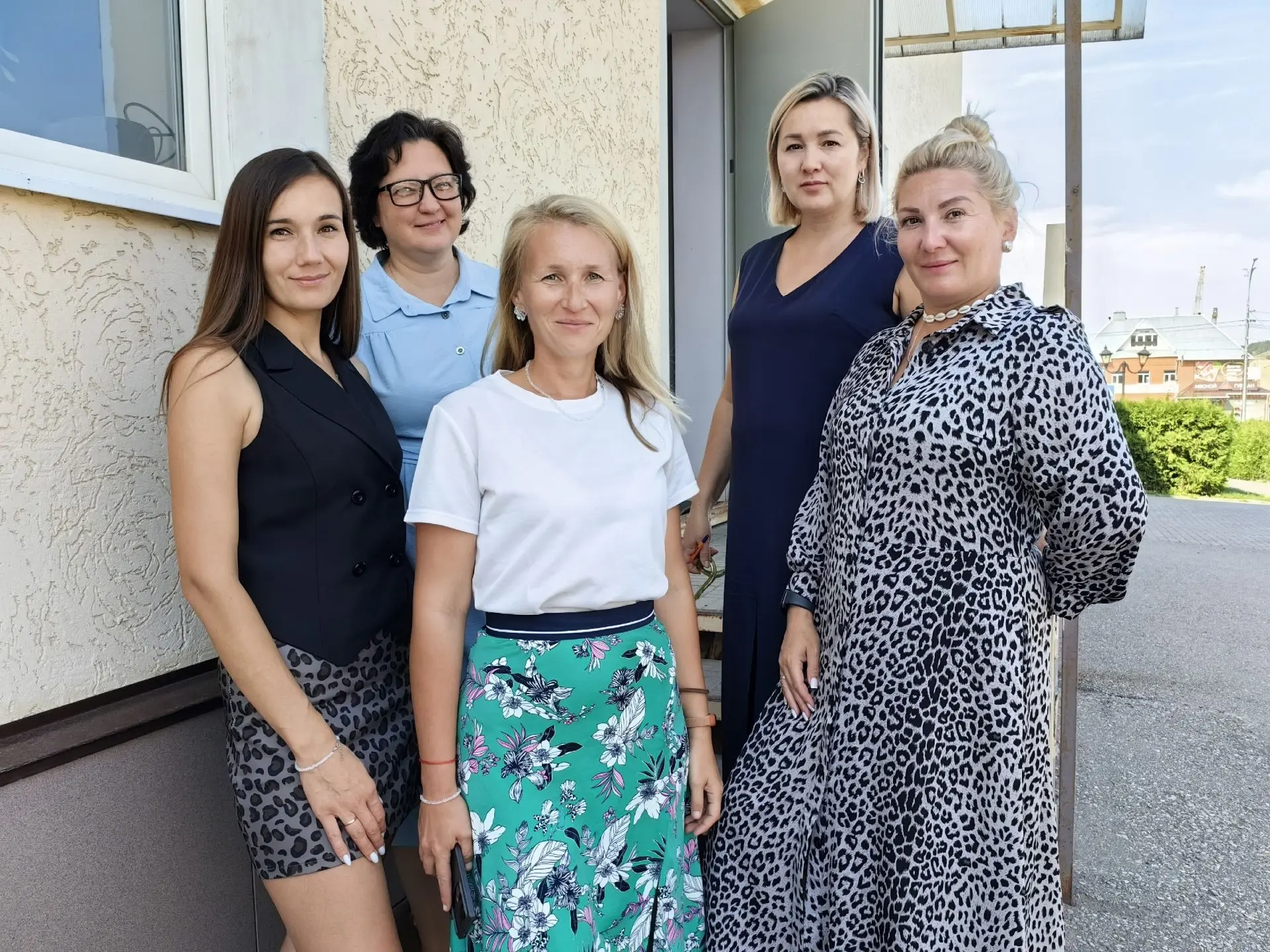«Игелек банклары» акциясе көннән-көн киңәя. Милли мәдәниятләр үзәгенең дус коллективы д...