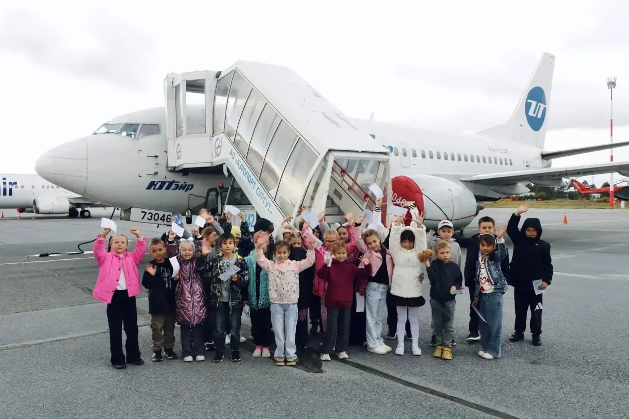 Сургутских первоклашек посвятили в авиацию ✈️