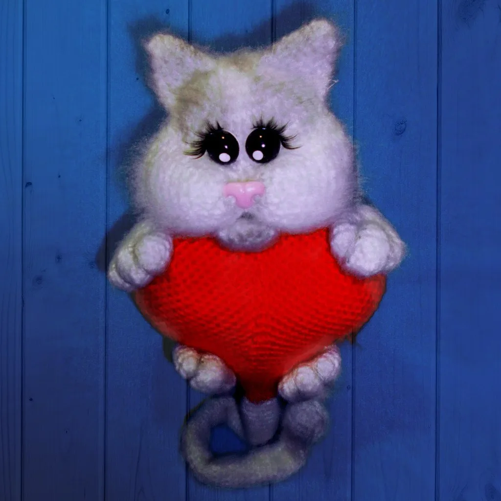 Кот Любимчик 😻
Автор: Светлана Леонова

Вязание без границ 🌸
 
Наша группа в VK ✨

Файл с описание