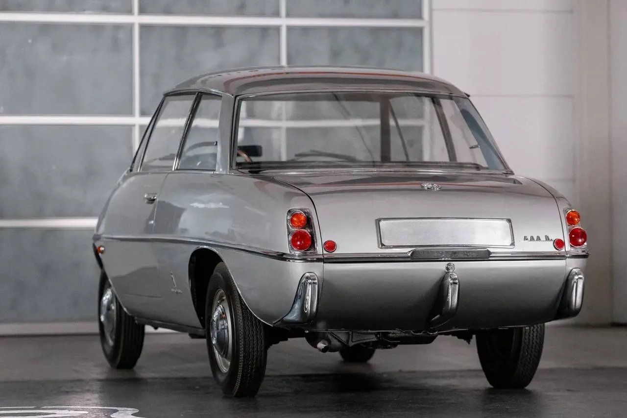 Fiat 600D от Pininfarina выглядит как яйцо на колёсах — и теперь этот редкий эксперимен...